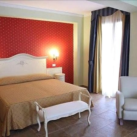 Hotel Florio กัสตีลโยเน ดิ ซิชีเลีย ภายนอก รูปภาพ